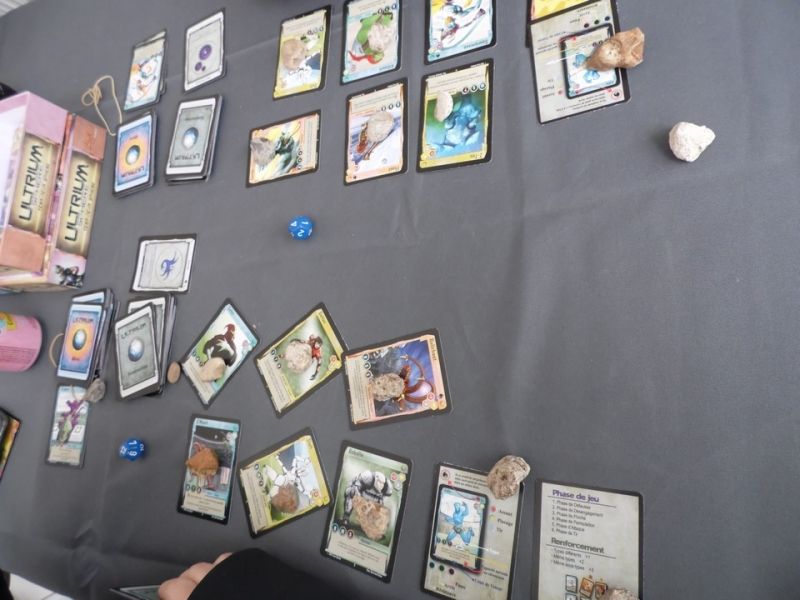 Ultrium  (précision : les cailloux ne sont pas un élément du jeu : c'est à cause du vent)