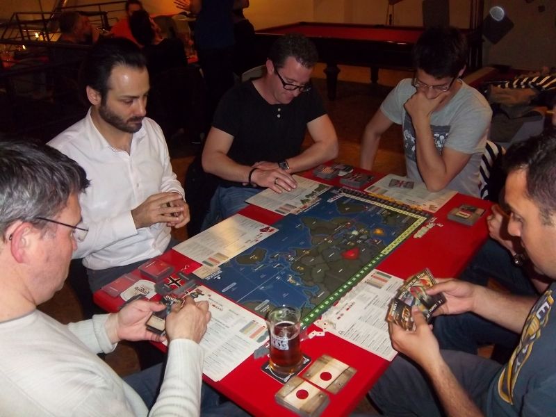 une partie de Quartermaster general à 6 qui en cache une autre, juste derrière...