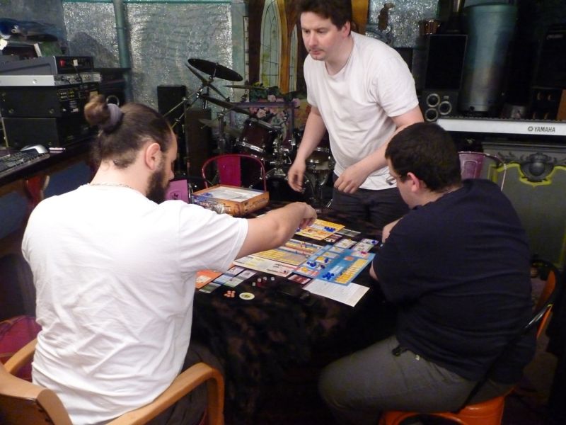 <a href="http://www.jedisjeux.net/through-the-ages-g-3368.html">Through the Ages</a>