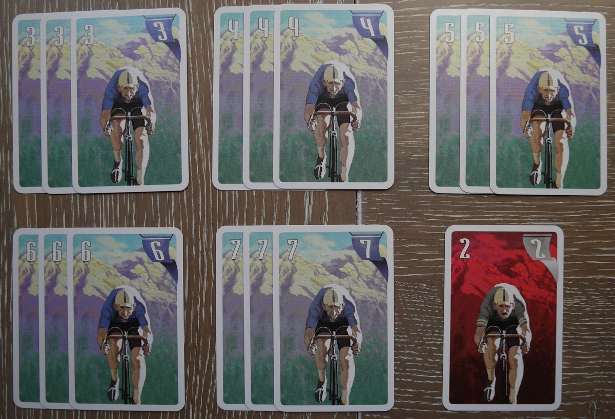 Les 15 cartes du rouleur bleu et une carte "fatigue" rouleur