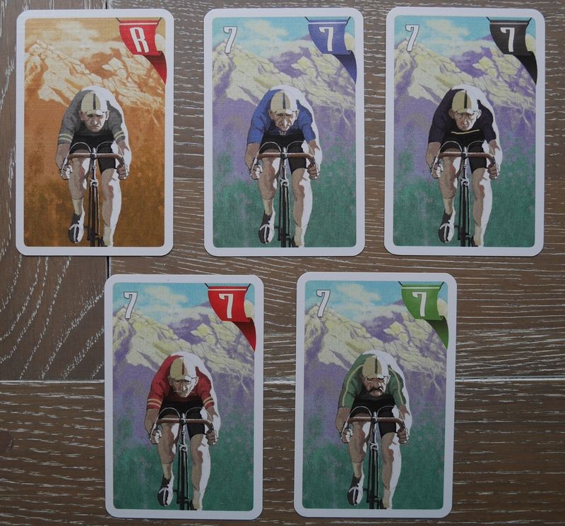 Les illustrations du dos d'une carte rouleur et les 4 rouleurs.