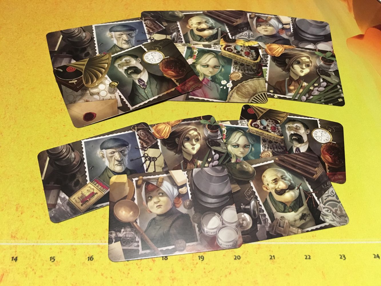 Les cartes personnages pour les médiums et le fantôme