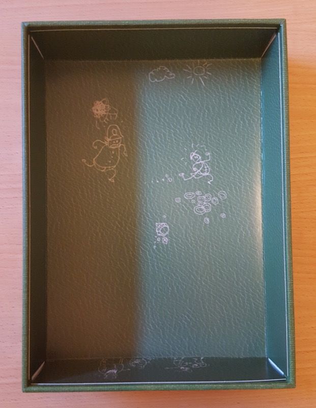 L'intérieur de la boite pour ranger tout le matériel.