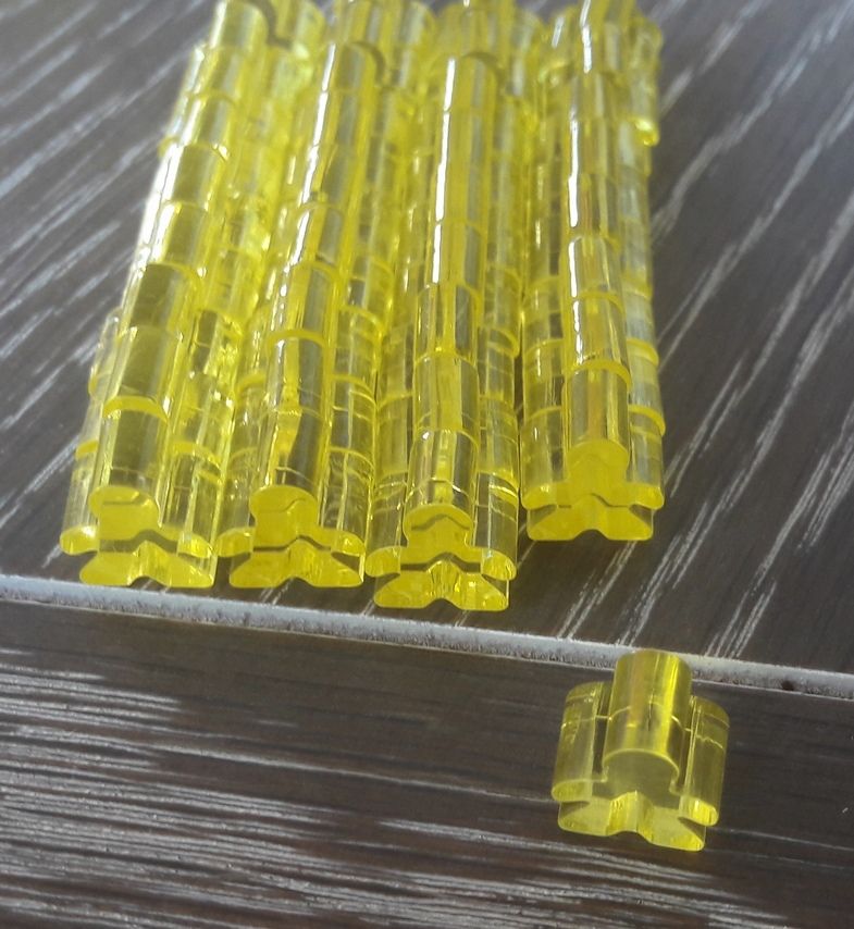 Les pions Colons. 36 par joueurs