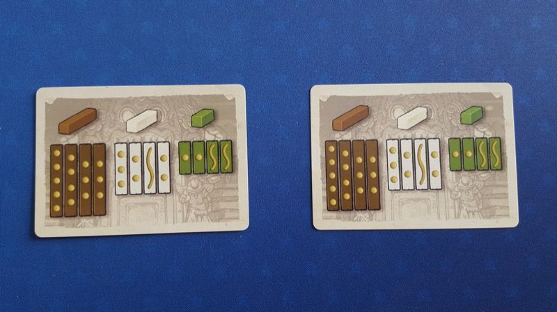 les cartes aide de jeu avec les faces des différents bâtonnets (les dés quoi...). Pas de naga sur les marrons ;)