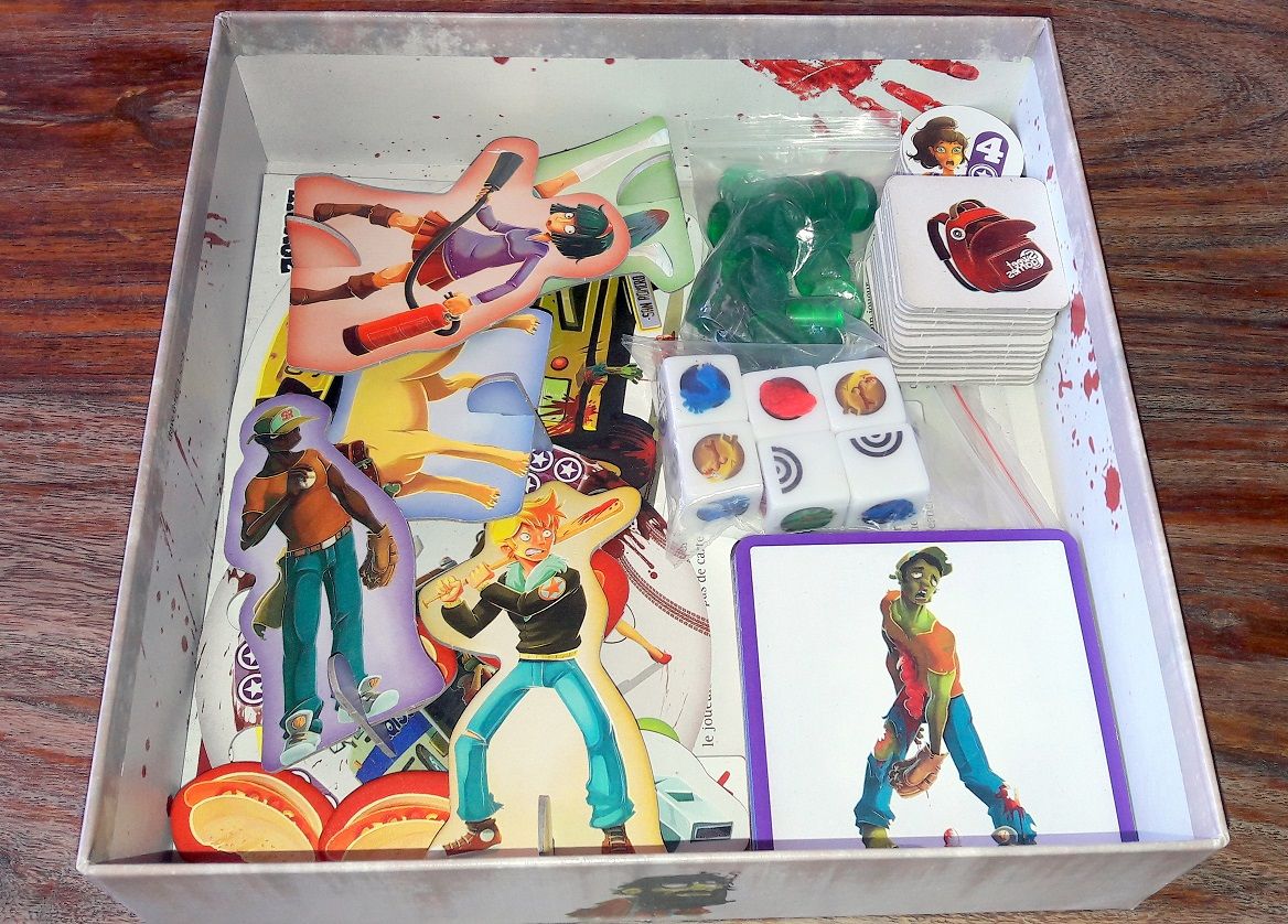 Tout rentre bien, il y a même beaucoup trop de place et pas assez de sachets pour tout bien caler...