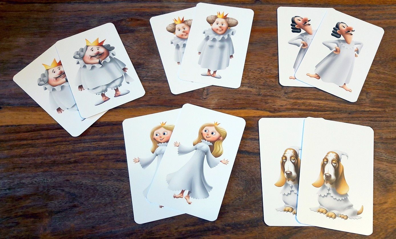 La famille royale dans son complet blanc.