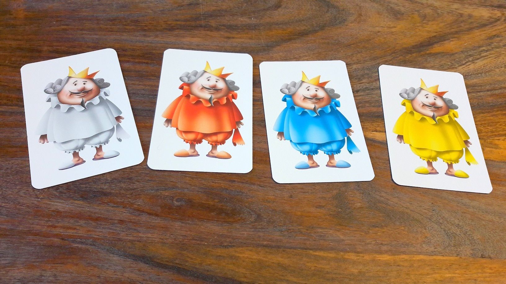 Oui la famille royale possède 4 couleurs de pyjama et chacun en plusieurs exemplaires !