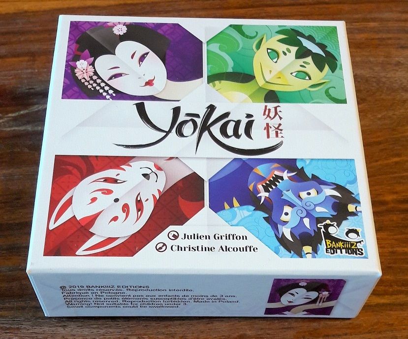 Une boite format pickomino très japonisante.