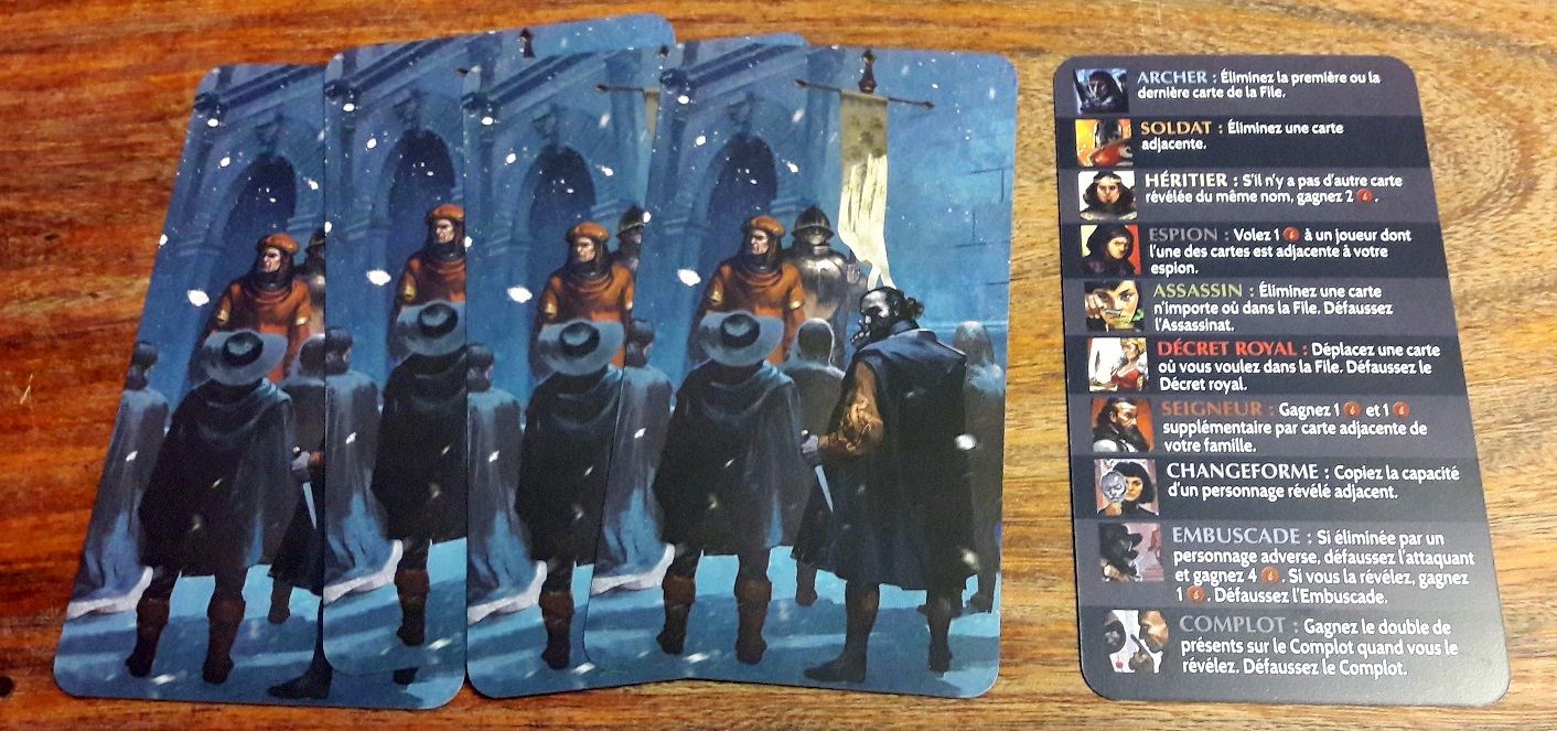 Chacun son aide de jeu avec le rappel des 10 cartes en jeu et de leurs pouvoirs respectifs