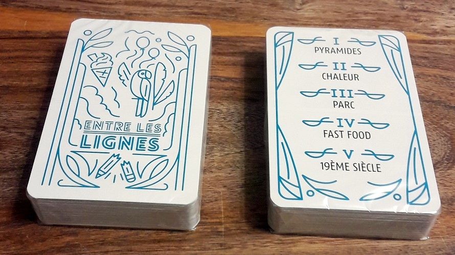 Deux beaux paquets de cartes (encore sous leur film) pour une très grande diversité de mots.
