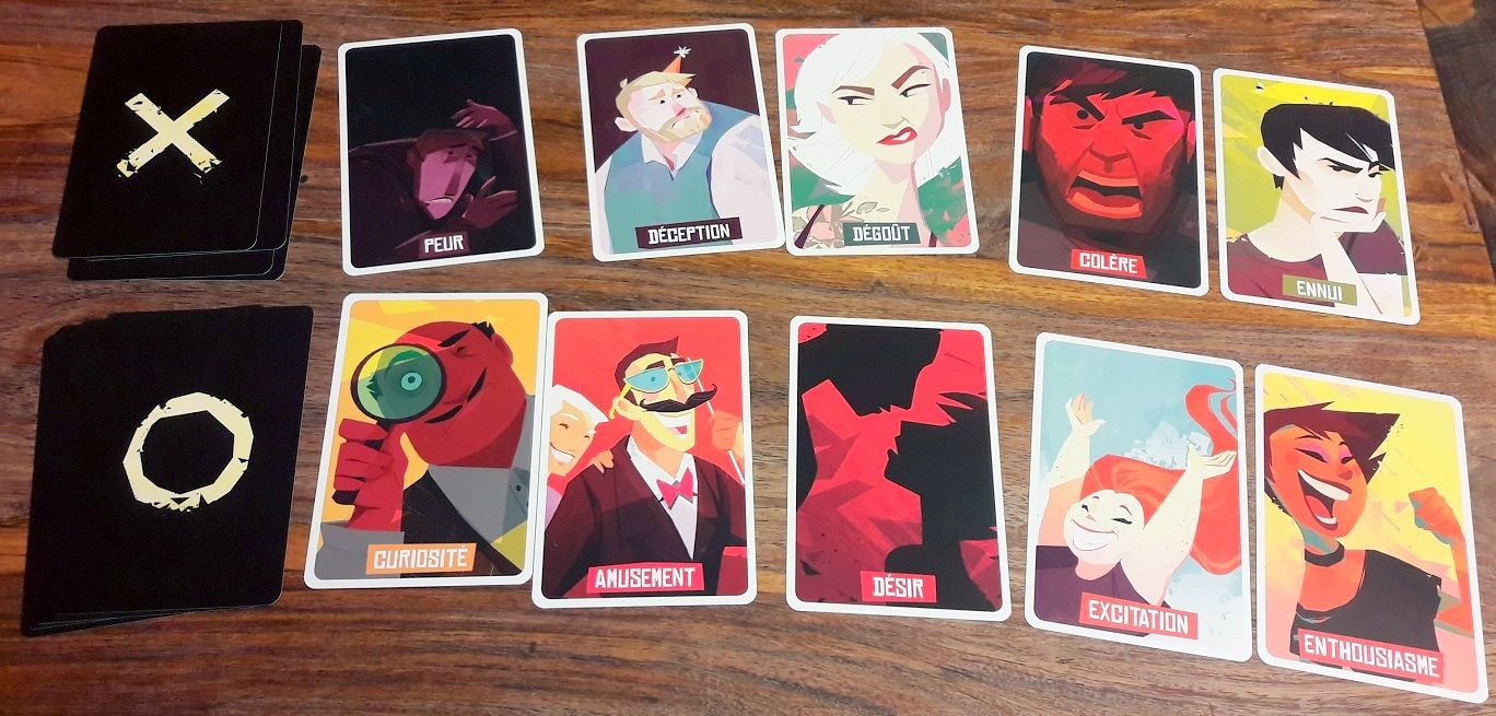 Les émotions sont rangées en 2 catégories : plutôt positives et plutôt négatives permettant toujours d'en avoir  3 de chaque disponibles.
