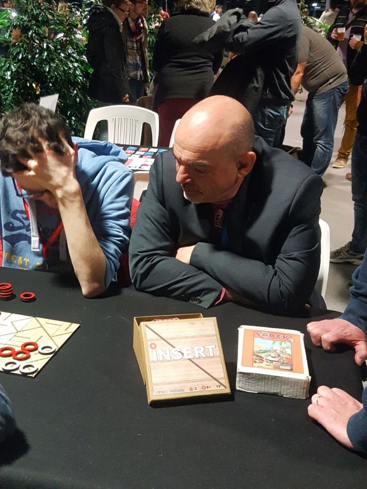 Le jeu est très court (environ 10 minutes) mais ça cogite dur !!!