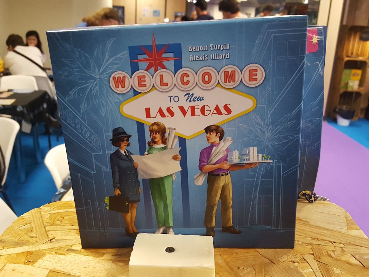 Le nouveau Welcome To... New Las Vegas de Benoit Turpin chez Blue Cocker.