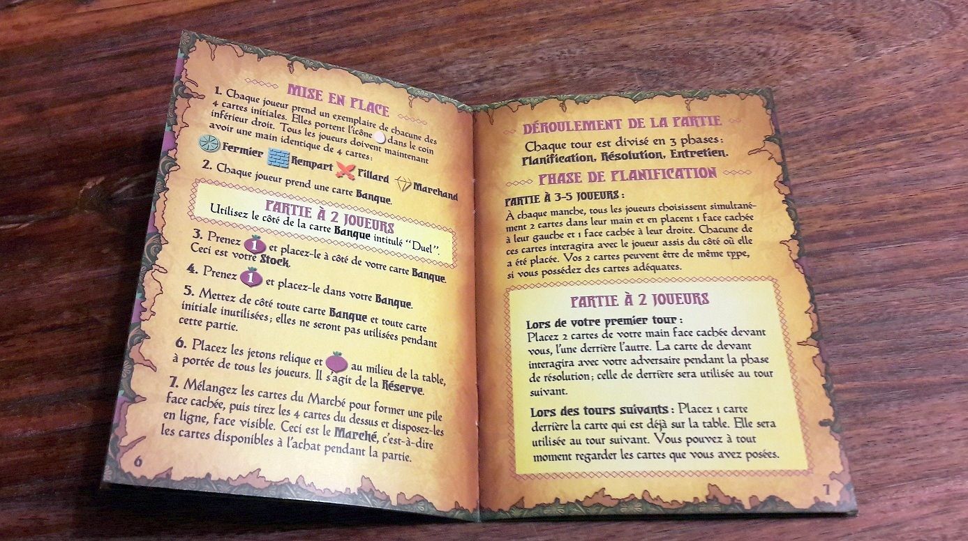 Un petit livret de règles bien illustré et bien expliqué.