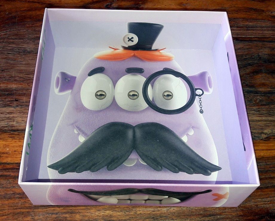 Même le fond de la boite est superbement illustré par Nikao !