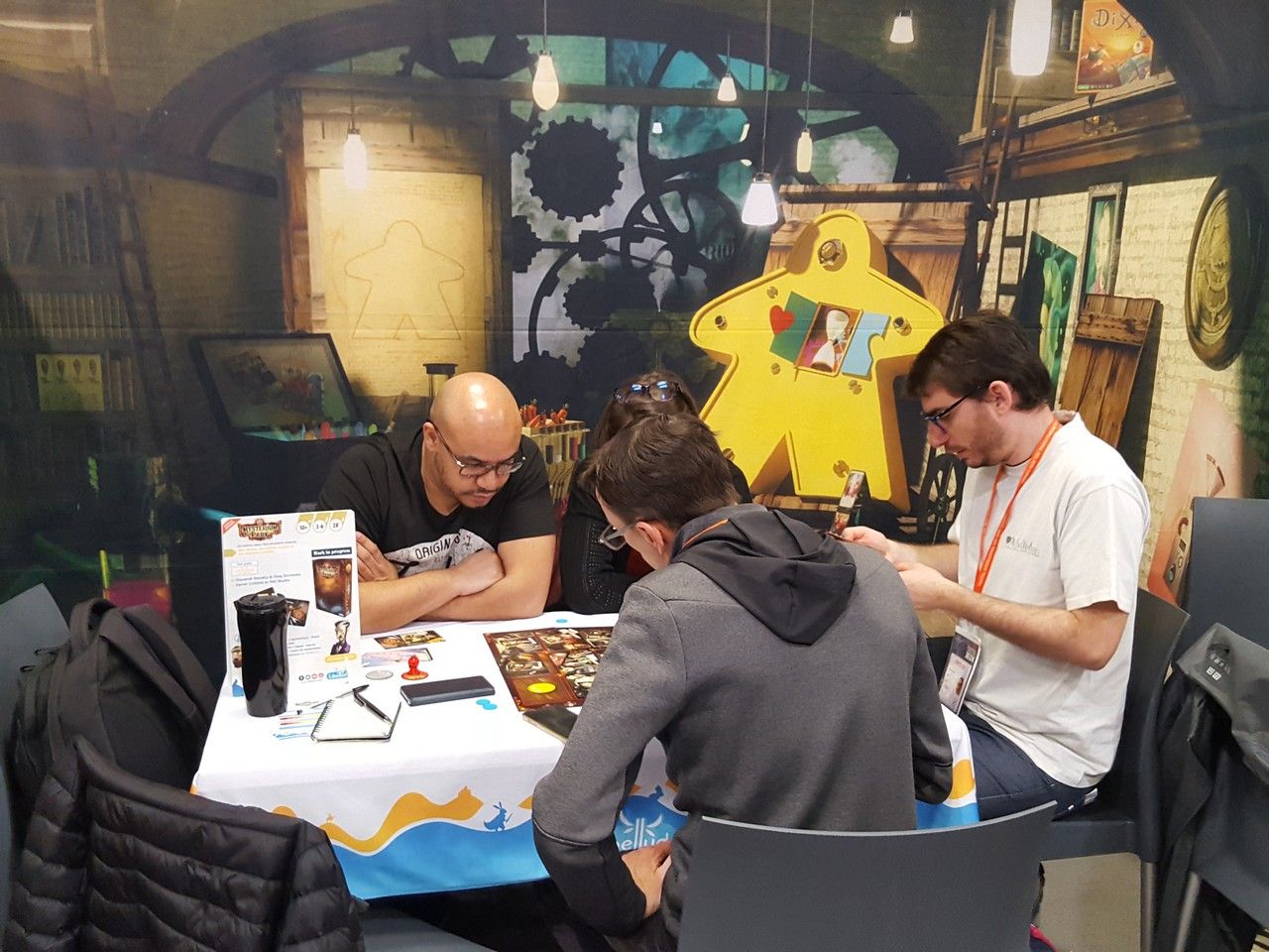 On se retrouve chez Libellud pour tester Mysterium Park.