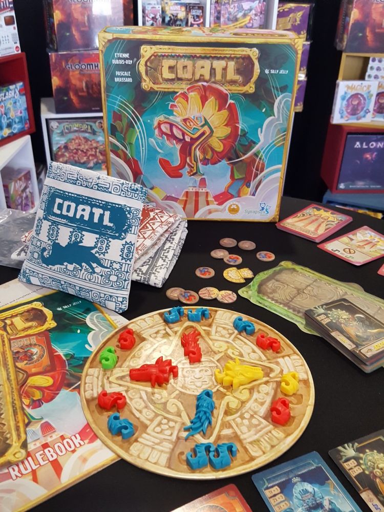 Beau matériel et belle mécanique pour le jeu de Etienne Dubois-Roy et Pascale Brassard, illustré par Silly Jelly (Edition Synapses Games).