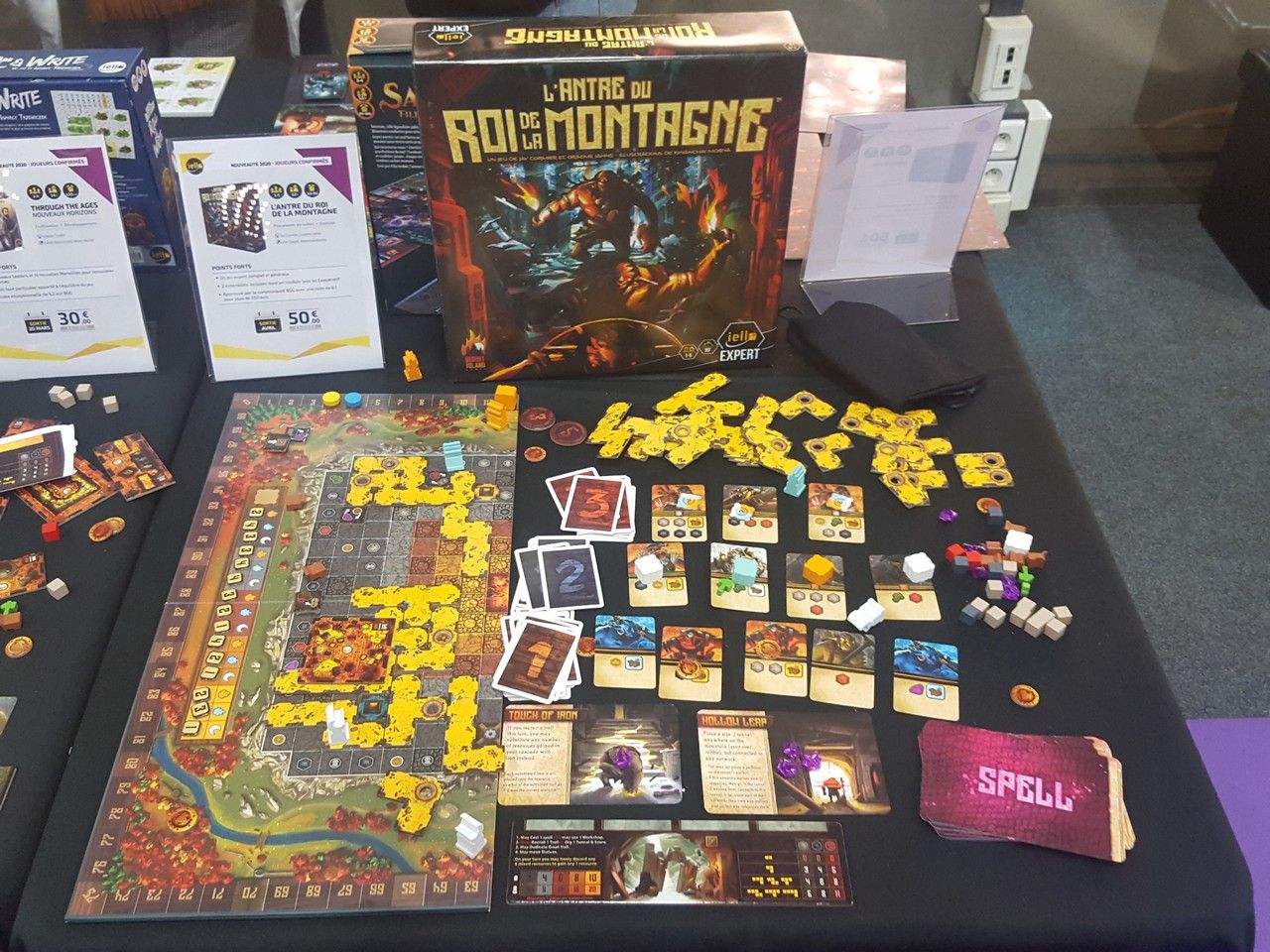 Et un petit dernier pour la route... L'antre du roi de la montagne de Jay Cormier et Graeme Jahns.