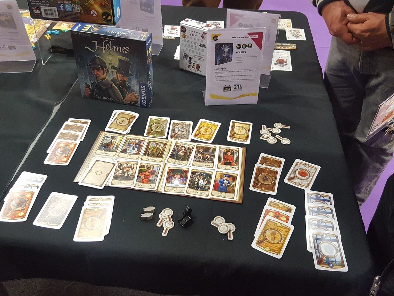 Holmes: Sherlock & Mycroft un jeu de Diego Ibanez de chez Cosmos.