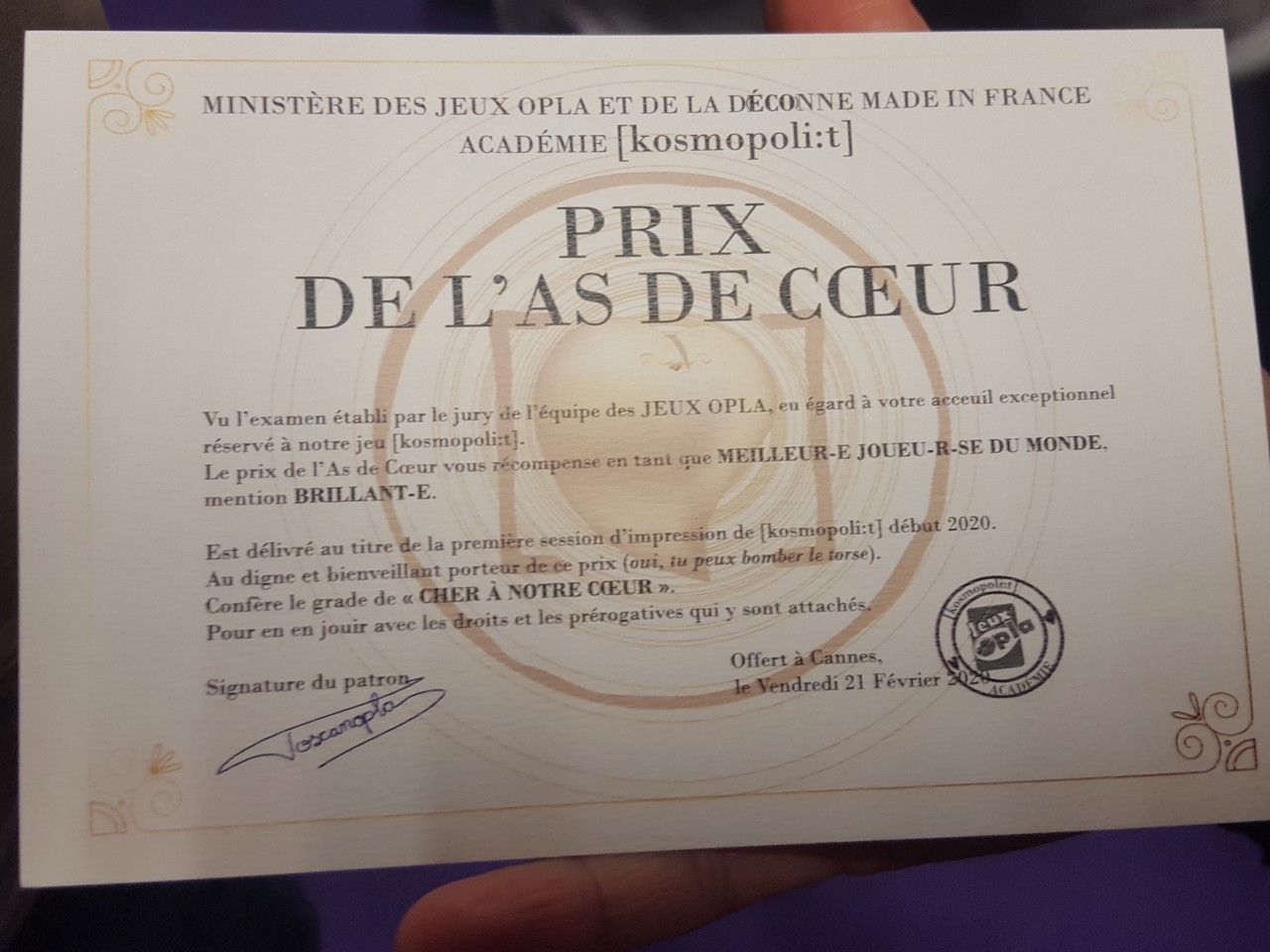 Un petit tour chez Opla avec la remise du Prix de l'As de Coeur pour Kosmopoli:t (non sélectionné pour l'As d'Or). Un private Joke bien sûr.