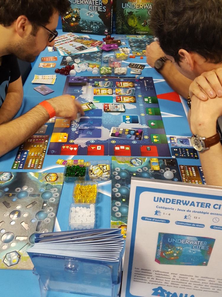 Underwater Cities le jeu de pose d'ouvriers de Vladimir Suchý.