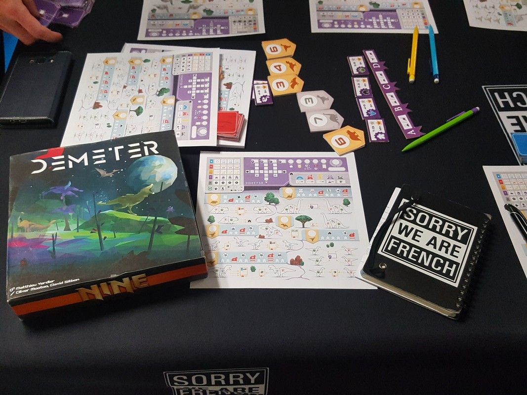 Chez Sorry We Are French ,comme l'indique le stocker sur mon calepin ludique et la boite de Demeter.