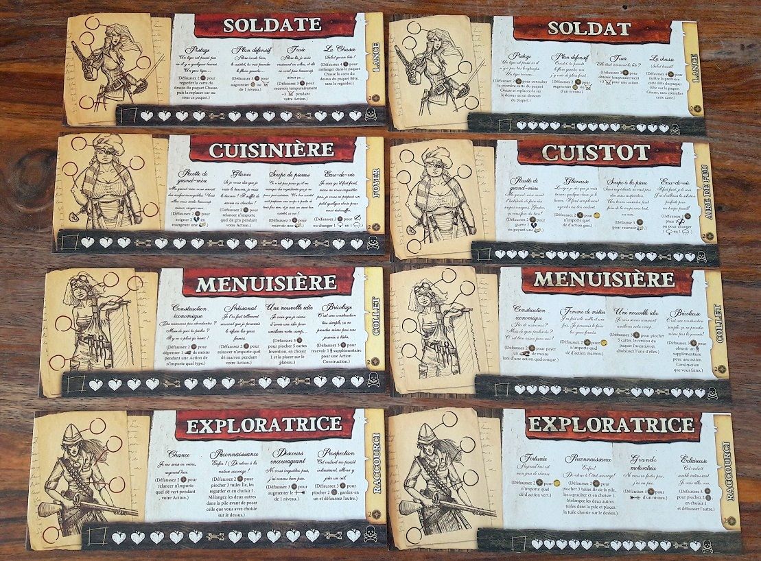 La nouvelle édition (à gauche) corrige quelques erreurs (sans en changer les illustrations) et supprime les iconographies inutiles au profit de texte compréhensible de tous.