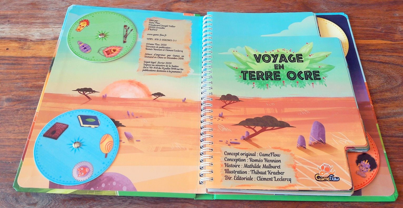 On ouvre le livre et découvre les roues qui seront au coeur de l'aventure en permettant de se souvenir ce que l'on possède.