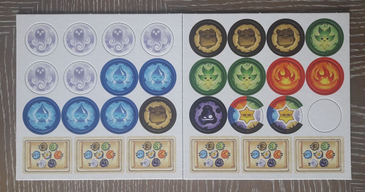 Les 2 planches avant le dépunchage, 6 Animus air, 5 eau, 4 terre, 3 plante, 2 feu, 1 Ombre et 2 jokers