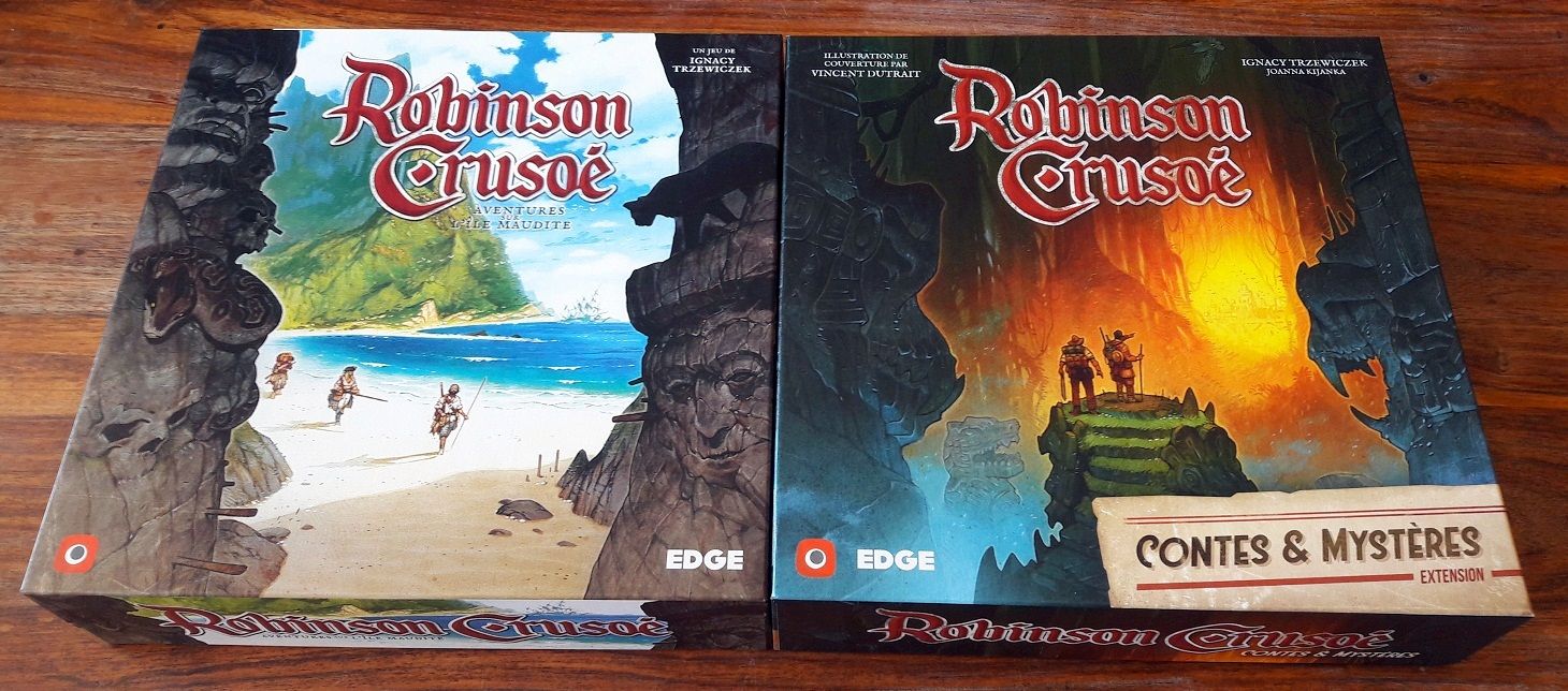 Oui même taille et même forme que celle du jeu de Base chez Edge mais en BEAUCOUP plus sombre...