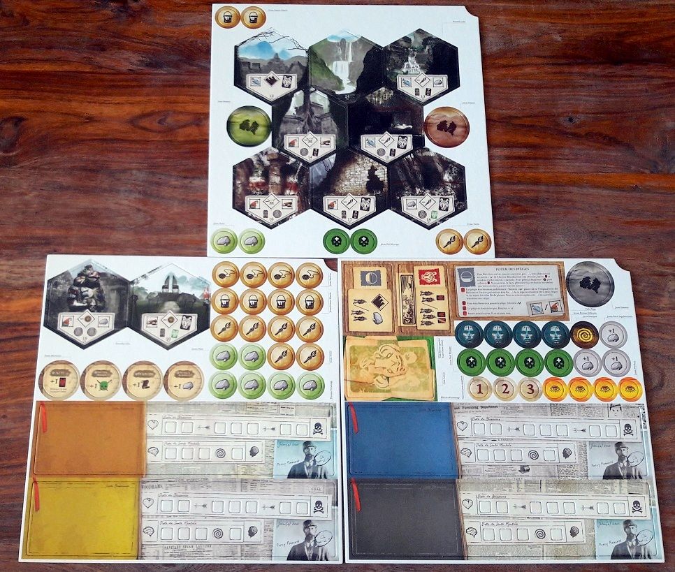 Les tuiles, les jetons, les plateau joueurs, des modificateurs de plateau et même un nouveau mini-plateau chasse