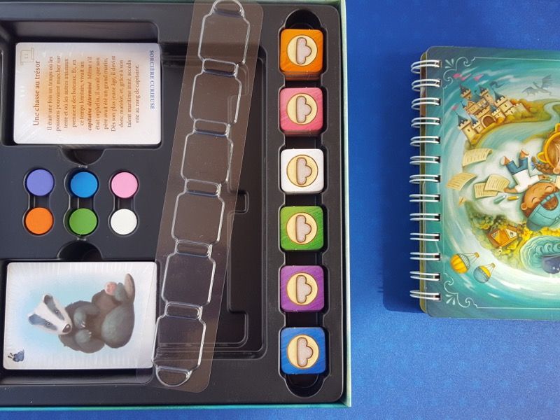 Le petit plus : un baguette plastique pré formée à la taille des jetons pour les empêcher de tomber.