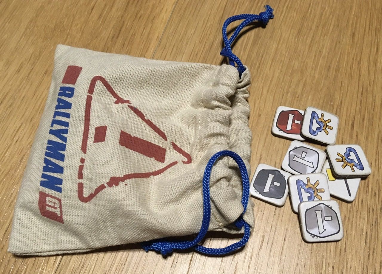 Pions dégâts et sac pour les piocher