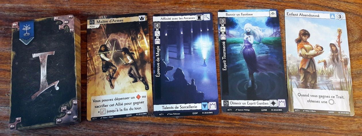 Vous devrez choisir entre gagner une aptitude ou relever un défi, et parfois vous rencontrerez des alliés