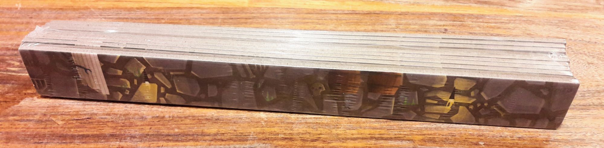 Un gros paquet de carton.