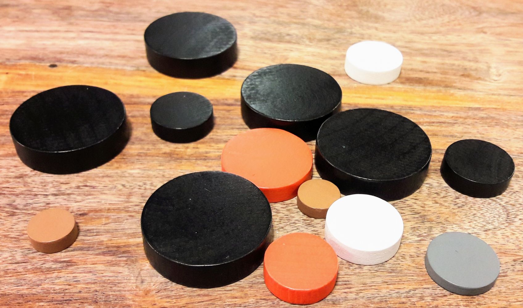 4 tailles et 4 couleurs différentes de disques.