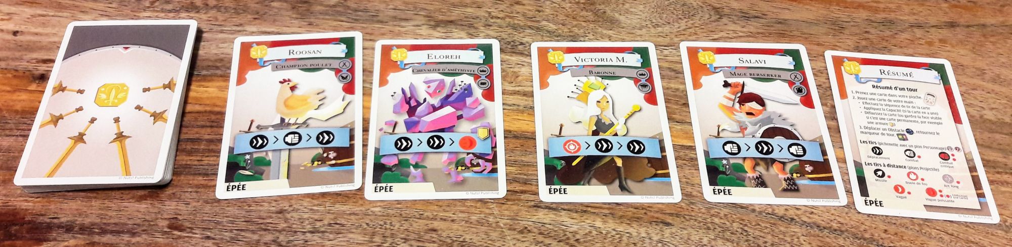 On retrouve quelques ressemblances de pouvoirs et d’actions de cartes mais une belle asymétrie tout de même.