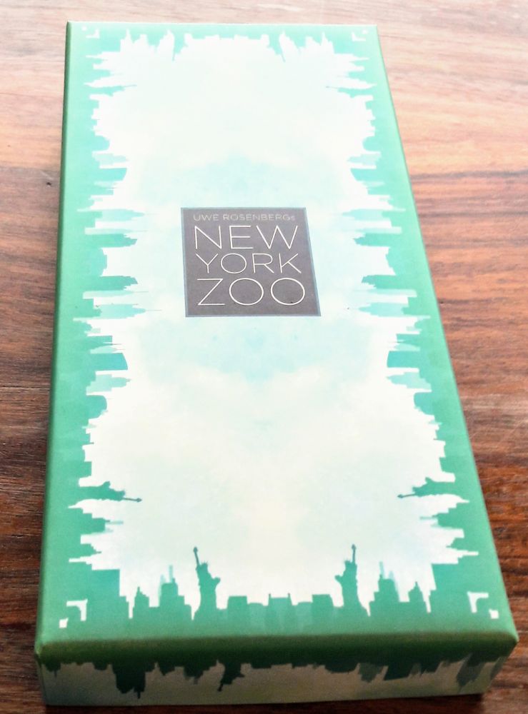 Jolie mais mystérieuse...