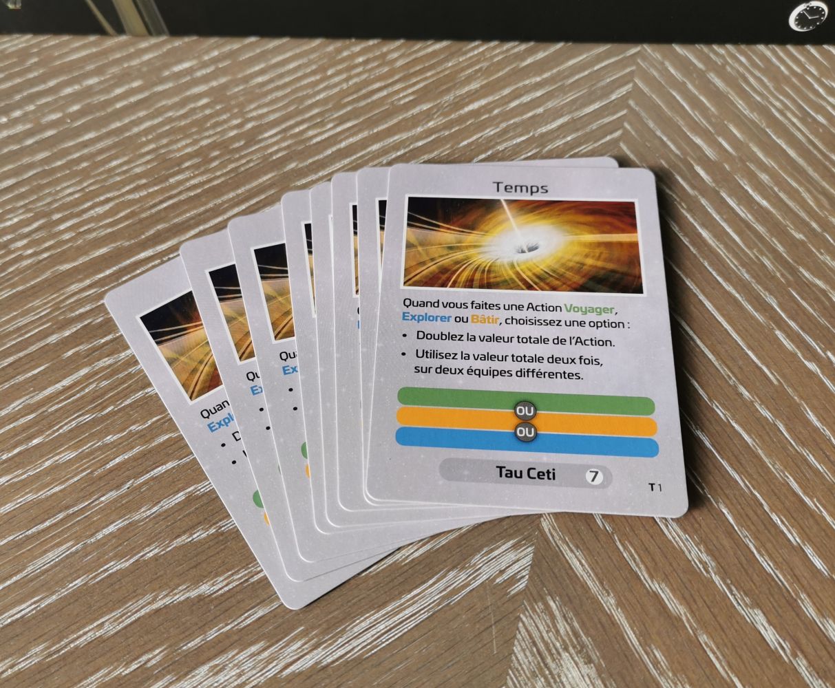 8 cartes temps. Leur présence dans le jeu est modulé en fonction du nombre de joueurs.