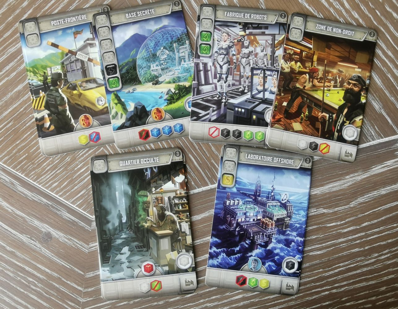 Cartes matériaux : corruption et super production