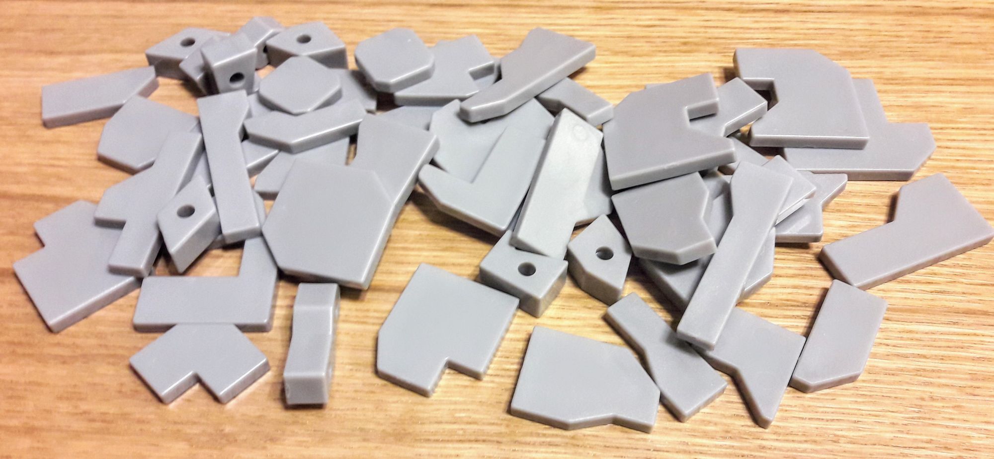 Oui ils sont en plastique mais gris alors...