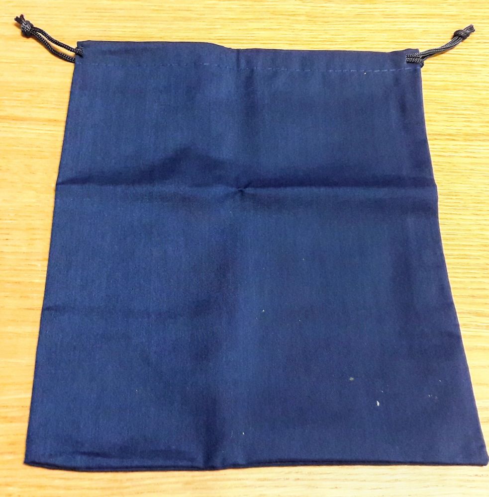 Ce sac en tissu contiendra tous les blocs de construction.