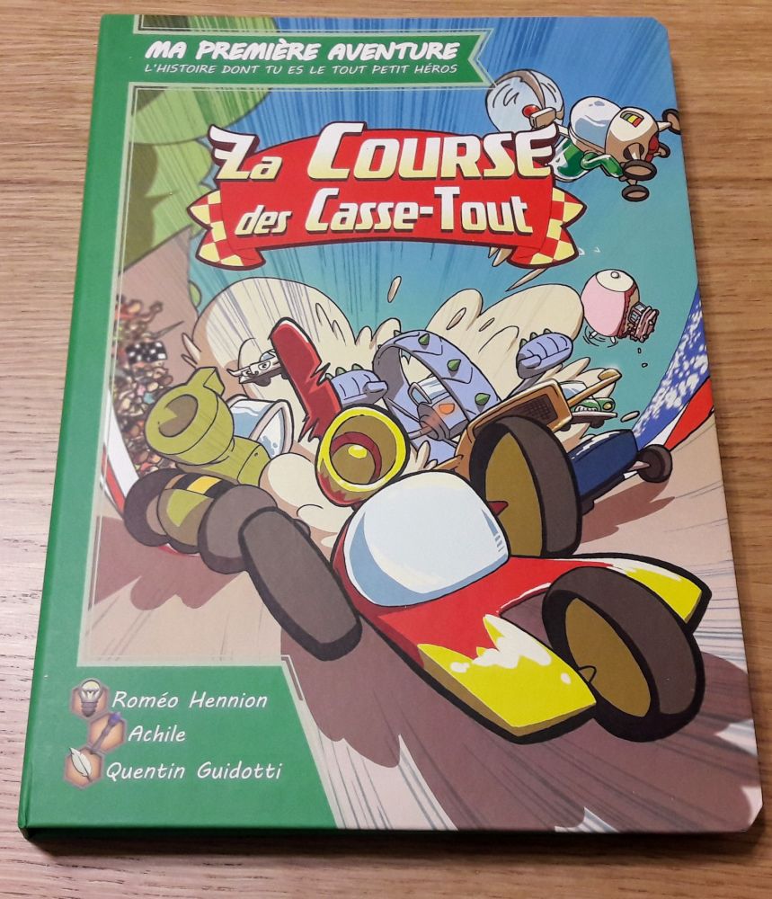 Une belle voiture rouge qui fait son effet.