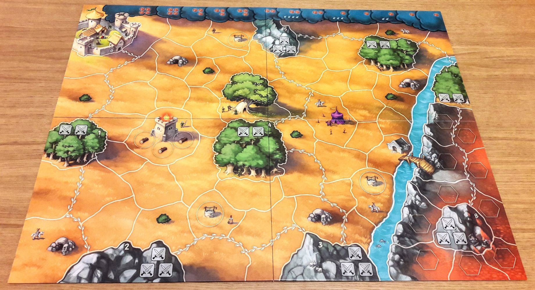 Superbe plateau plein de détails et qui ressemble au plateau original d’Andor.