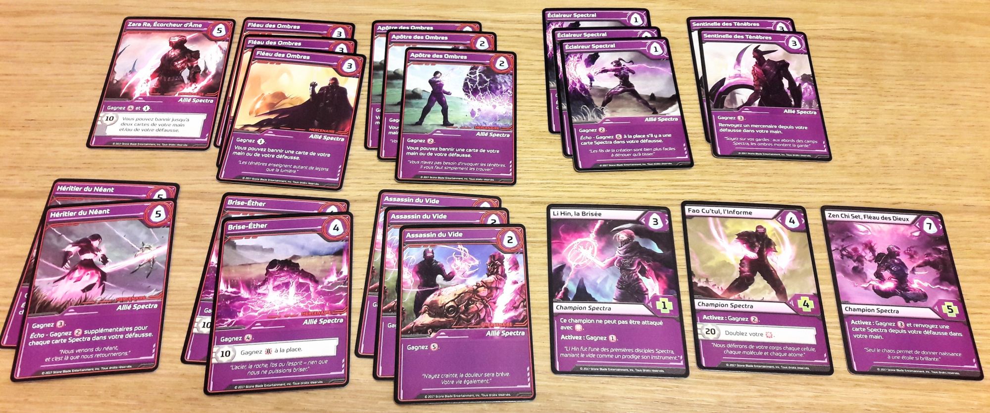 Attaques, attaques et destructions de cartes !