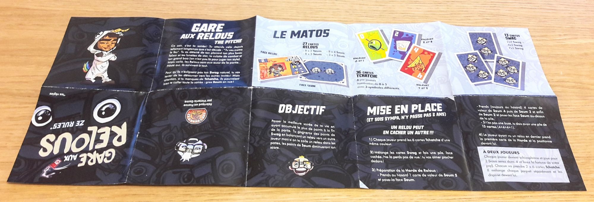 Pas mal dhumour et de légèreté, on peut les lire à haute voix pour expliquer le jeu.