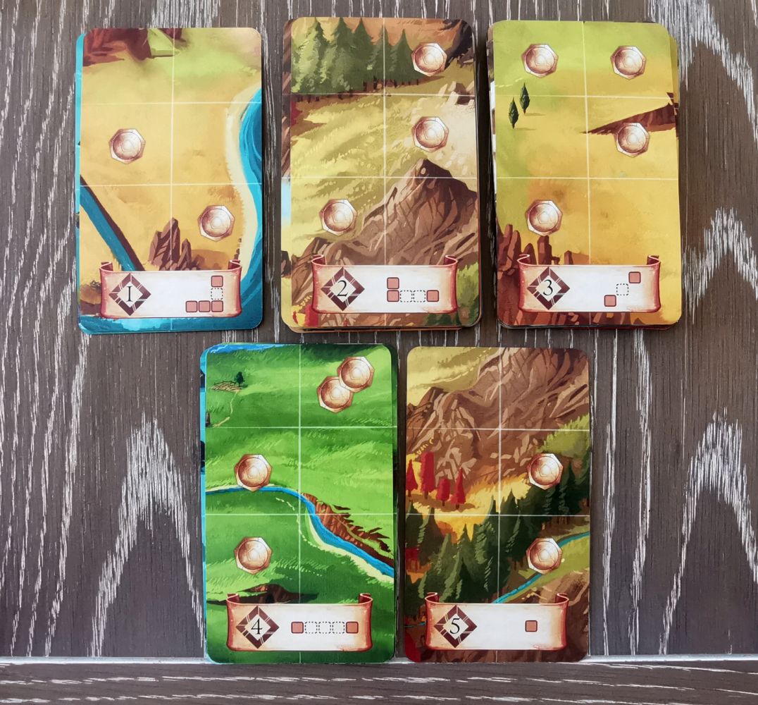 Les cartes “zone” : 5 cartes sur les 43 avec des valeurs de 1 à 5.