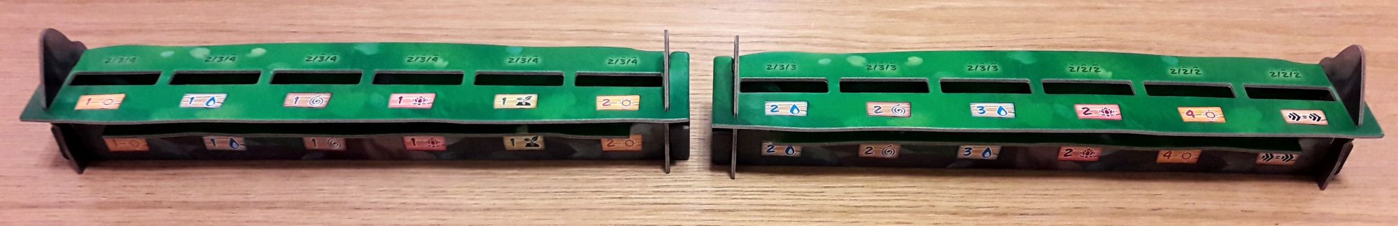 Complètement indispensable tant pour ranger facilement qu’installer rapidement le jeu.  Et superbe en plus : un must!