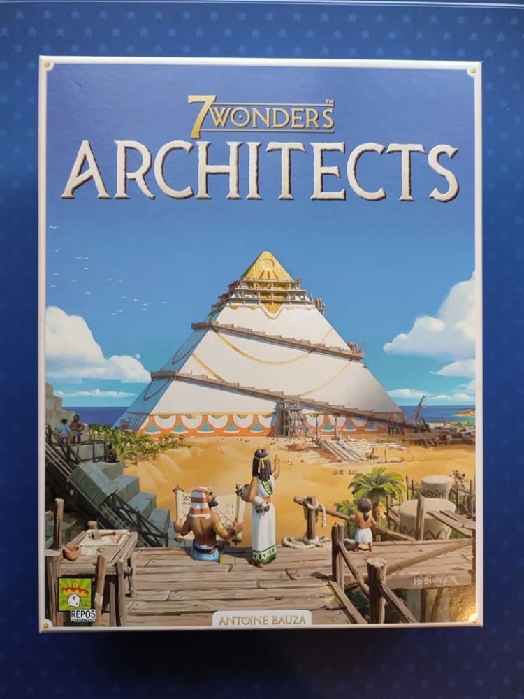 Une grosse boite (29X23X9 cm)